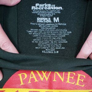 Parks and Recreation Pawnee Harvest Festival Green Crew Neck Sweatshirt Medium